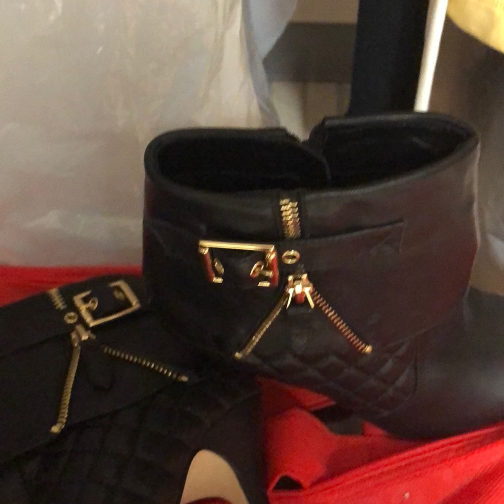 Booties - Picture 5 of 6